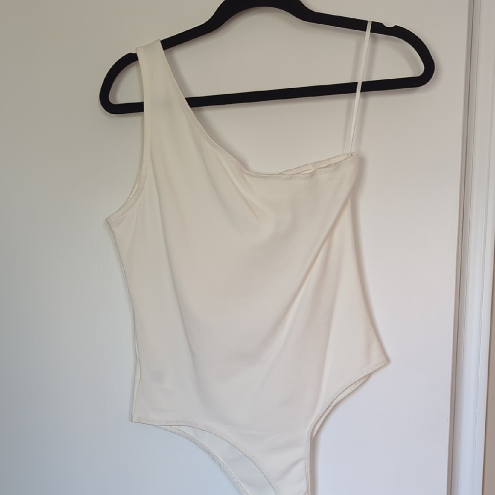 SHEIN Cream One-Shoulder Bodysuit